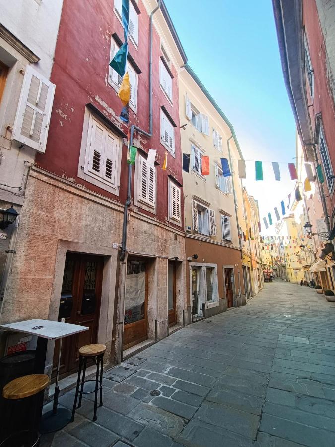 La Tana Di Alice Lägenhet Múggia Exteriör bild
